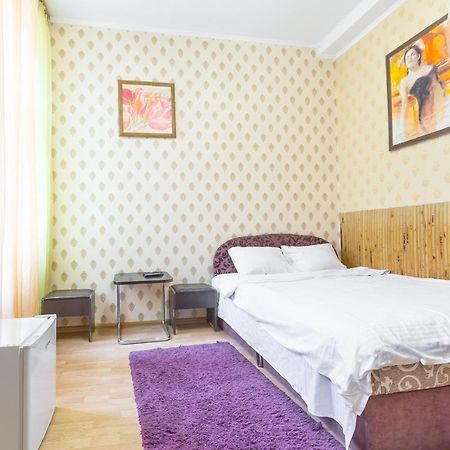 Квартира В Центрі На Вулиці Шевченка 12 Дуже Комфортна Недалеко Біля Вокзалу Lviv Eksteriør billede